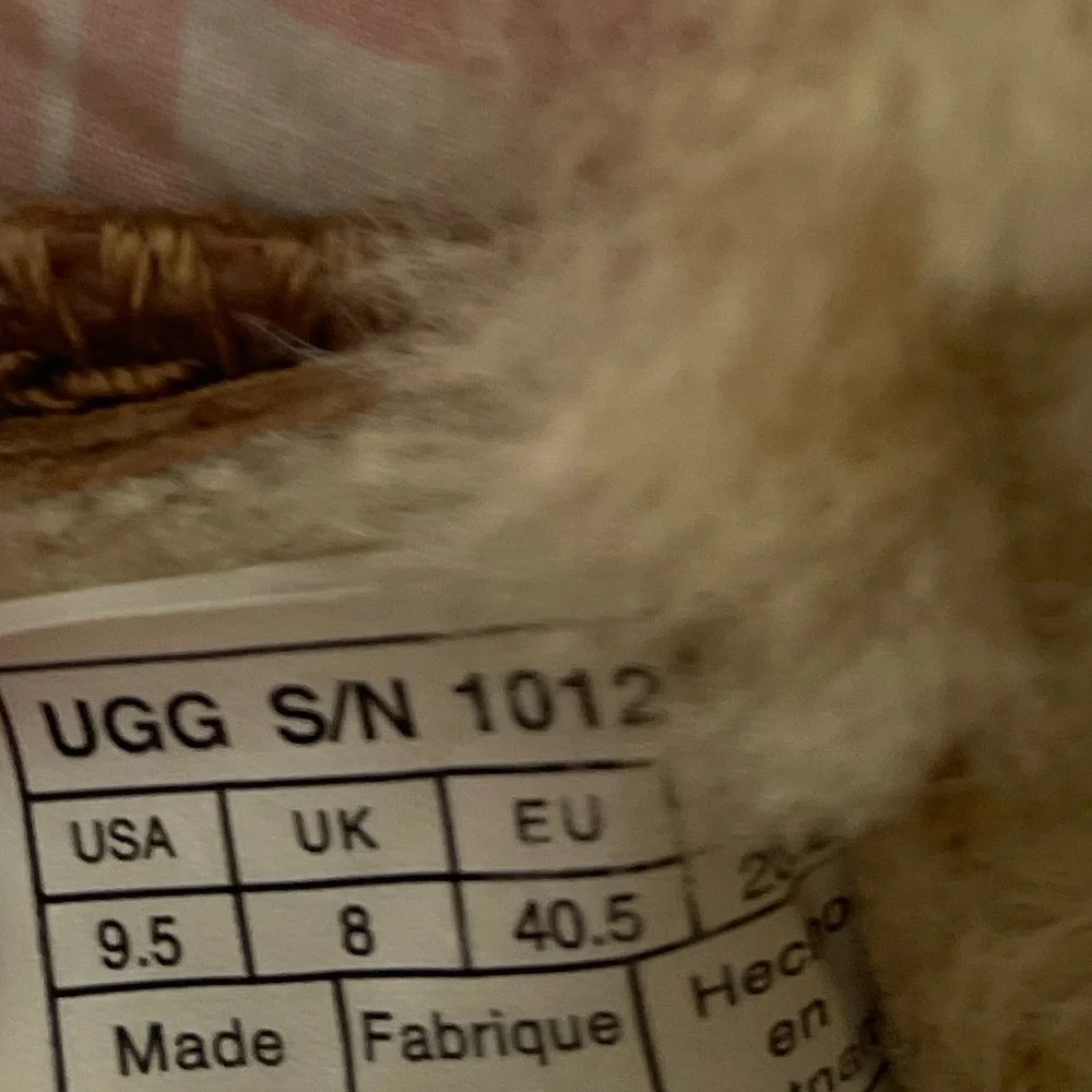 UGG McKay Classic Ankle Bootie in Chestnut Size 9.5 - Picture 9 of 9